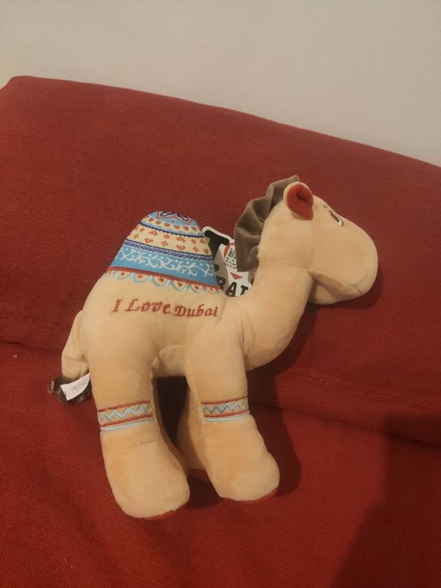 Peluche camello
