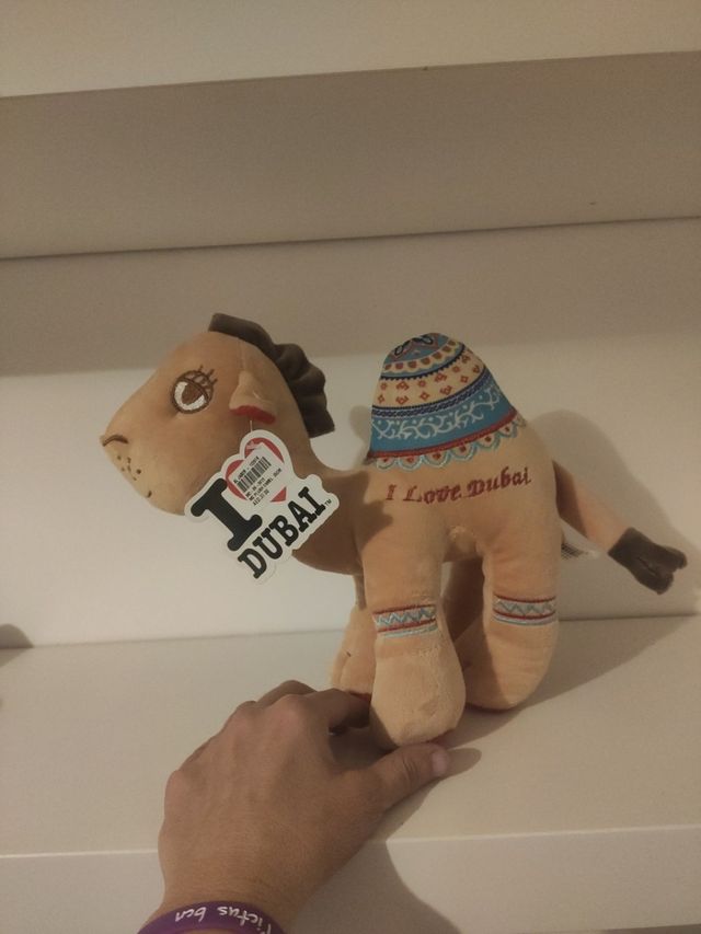 Peluche camello