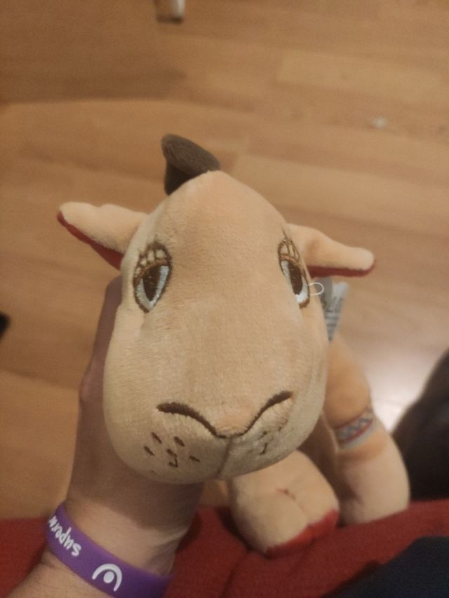 Peluche camello