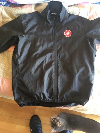 Castelli Squadra Chubasquero Talla XL de segunda mano por 30 EUR en  Castellar del Vallès en WALLAPOP