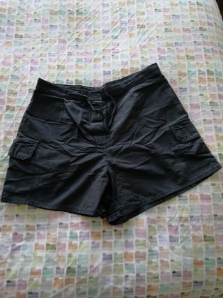 Pantalón corto Trekking , mujer talla M de segunda mano por 5 EUR en Madrid  en WALLAPOP