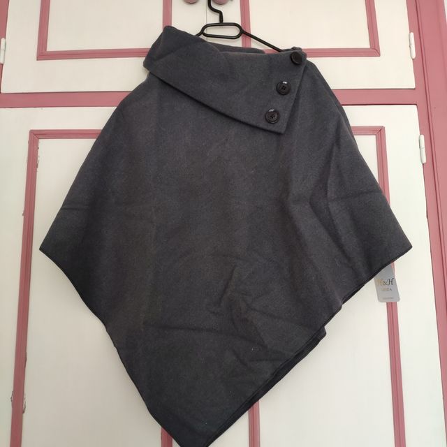 Poncho gris nuevo a estrenar