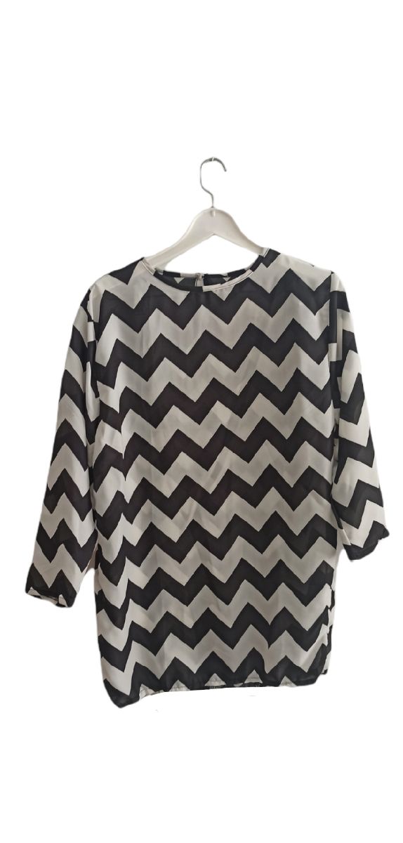 Camisa oversize manga 3/4 rayas blancas y negras