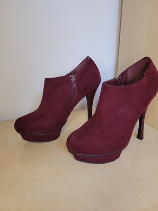 Botines de tacón Marypaz de segunda mano por 10 EUR en El Valle en WALLAPOP