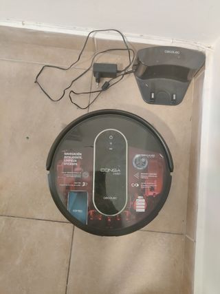 Robot aspiradora fregadora Conga 1490 de segunda mano por 100 EUR en  Barcelona en WALLAPOP