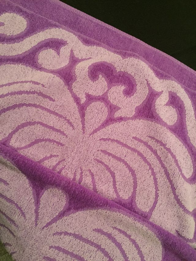 Toalla años 60 medidas 110 x 54 cm