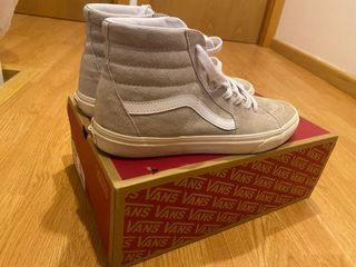 Zapatillas vans de bota beige de segunda mano por 60 EUR en San Antonio de  Benagéber en WALLAPOP