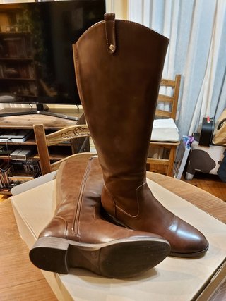 Botas altas Anna Field de segunda mano por 30 EUR en Madrid en WALLAPOP