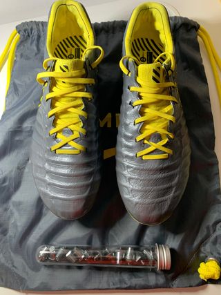 Botas Nike tiempo legend 7 elite gama alta de segunda mano por 55 EUR en  Las Palmas de Gran Canaria en WALLAPOP
