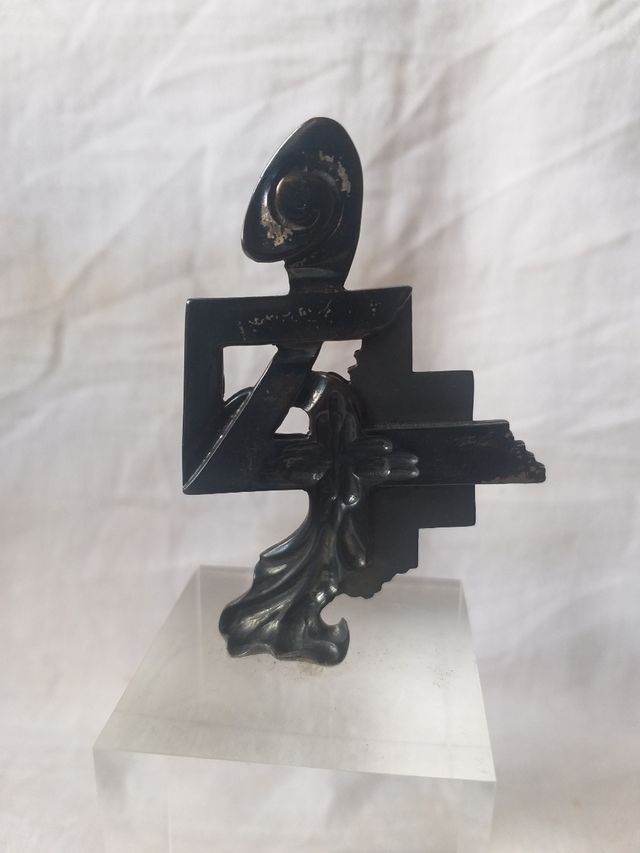 ESCULTURA DE DISEÑO BLÁZQUEZ