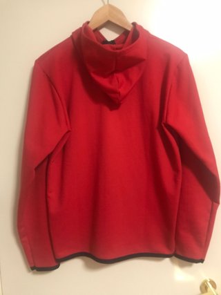 Chándal Nike Tech rojo de segunda mano por 70 EUR en Tres Cantos en WALLAPOP
