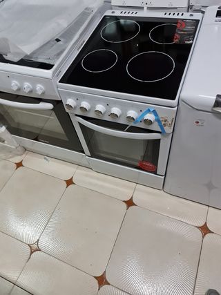 Cocina electrica de segunda mano por 249 EUR en Yuncos en WALLAPOP