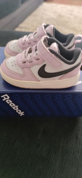 Zapatillas Nike talla 22 de segunda mano por 5 EUR en A Coruña en WALLAPOP