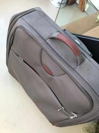 Maleta porta trajes Samsonite. 55x45x25 cm aprox. de segunda mano por 165  EUR en Alcobendas en WALLAPOP