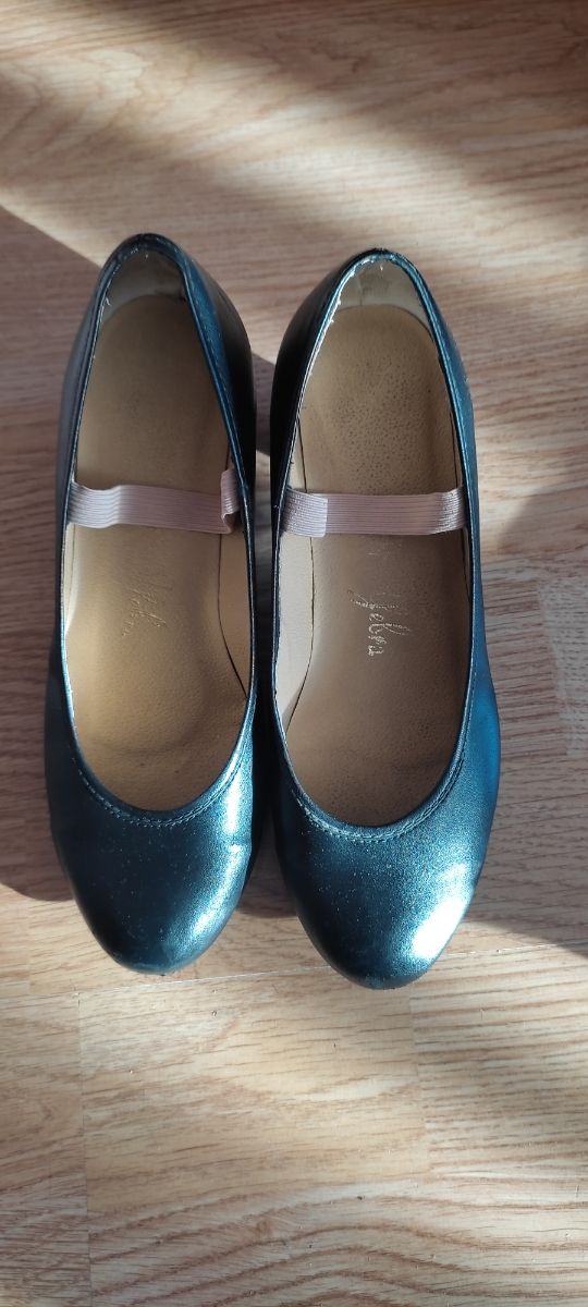 Zapatos danza Yebra 33 y 35