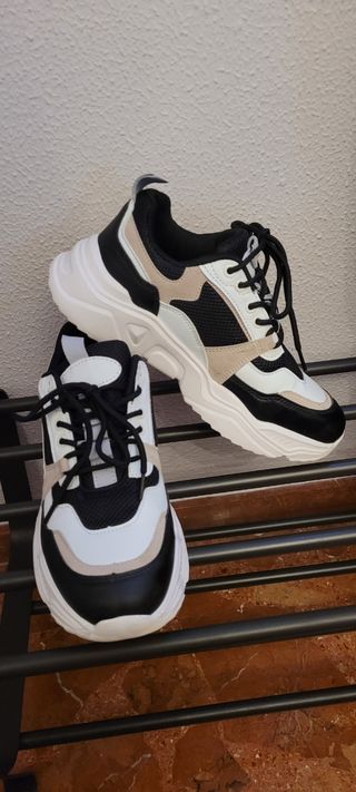Zapatillas Shein negras y azules de segunda mano por 8 EUR en Las Palmas de  Gran Canaria en WALLAPOP