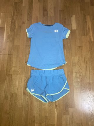 Conjunto Under Armour Deporte de segunda mano por 10 EUR en San Sebastián de  Los Reyes en WALLAPOP