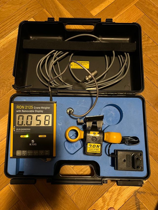 RON 2125 5t bascula de grua