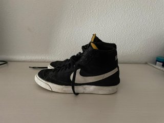 Zapatilla nike blazers talla 41 de segunda mano por 45 EUR en Alhaurín de  la Torre en WALLAPOP