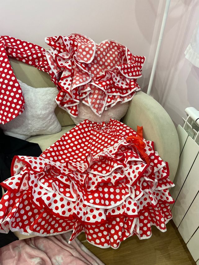 Traje baile sevillana hecho a mano a medida