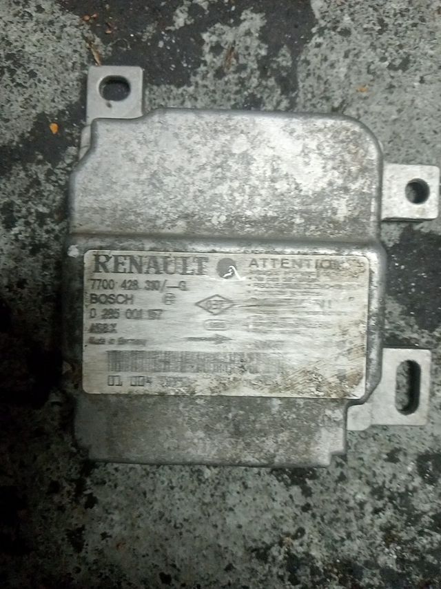 centralita airbag Clio 2 fase 1