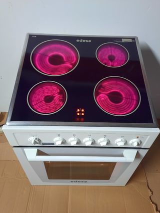 Horno y vitrocerámica Edesa de segunda mano por 140 EUR en La Huerta en  WALLAPOP