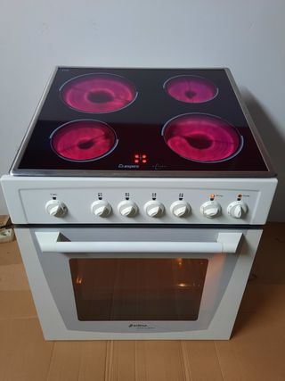 Horno y vitrocerámica Edesa de segunda mano por 130 EUR en La Huerta en  WALLAPOP