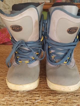 Botas nieve 43,5 matrix de segunda mano por 20 EUR en Barcelona en WALLAPOP