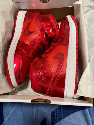 Zapatillas Nike de segunda mano por 180 EUR en Madrid en WALLAPOP