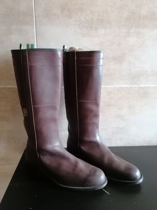 Botas camperas 42 de segunda mano por 25 EUR en Montornès del Vallès en  WALLAPOP