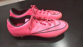 Botas Fútbol Nike Tacos Goma Talla 39 de segunda mano por 8 EUR en Ciaño en  WALLAPOP