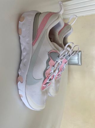 Zapatillas Nike número 33 y medio de segunda mano por 20 EUR en Talavera de  la Reina en WALLAPOP