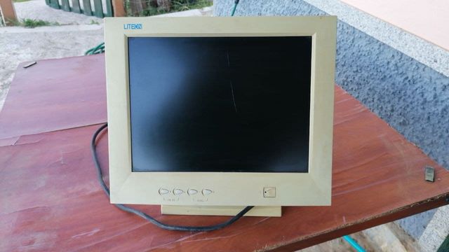 Monitor 15" LCD Lite-On