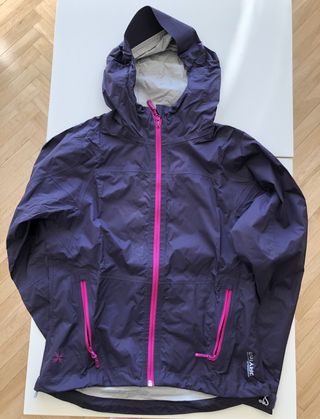 MAMMUT Cortavientos mujer de segunda mano por 28 EUR en Madrid en WALLAPOP