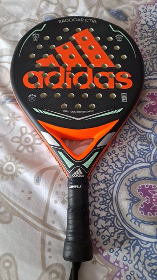 Pala Adidas Radogar control de segunda mano por 60 EUR en Valladolid en  WALLAPOP