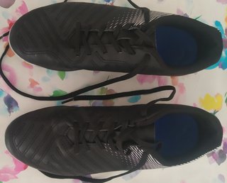 Zapatillas fútbol Kipsta Agility 100 FG de segunda mano por 8 EUR en  Terrassa en WALLAPOP