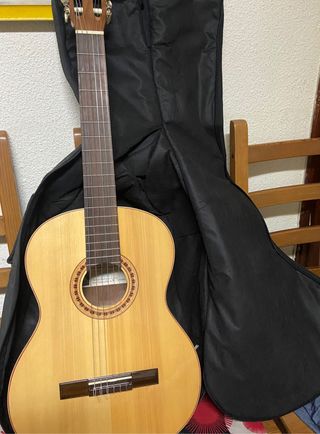 Guitarra Clásica Manuel Rodríguez C1 de segunda mano por 350 EUR en Madrid  en WALLAPOP