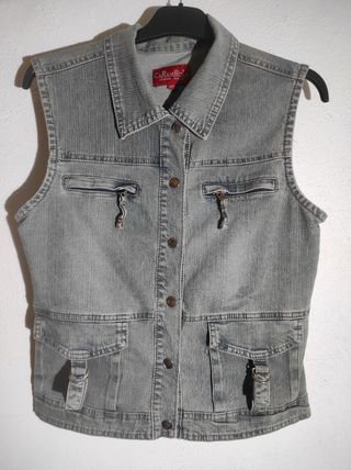 CHALECO VAQUERO MUJER TALLA 40 de segunda mano por 5 EUR en Novelda en  WALLAPOP