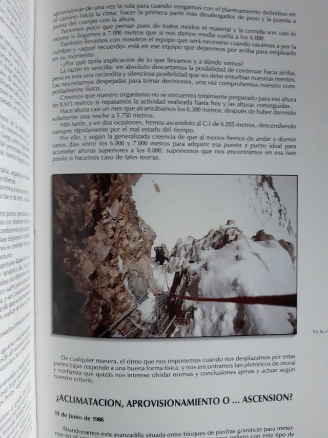 EN LA CIMA K2 MARI ABREGO