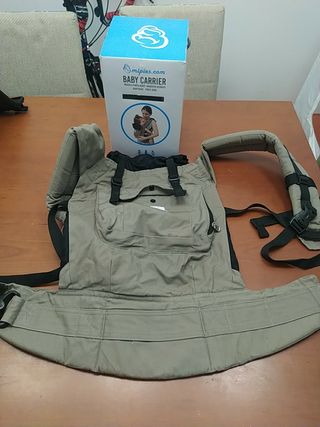 Mochila porta bebés de segunda mano por 20 EUR en San Sebastián de Los  Reyes en WALLAPOP