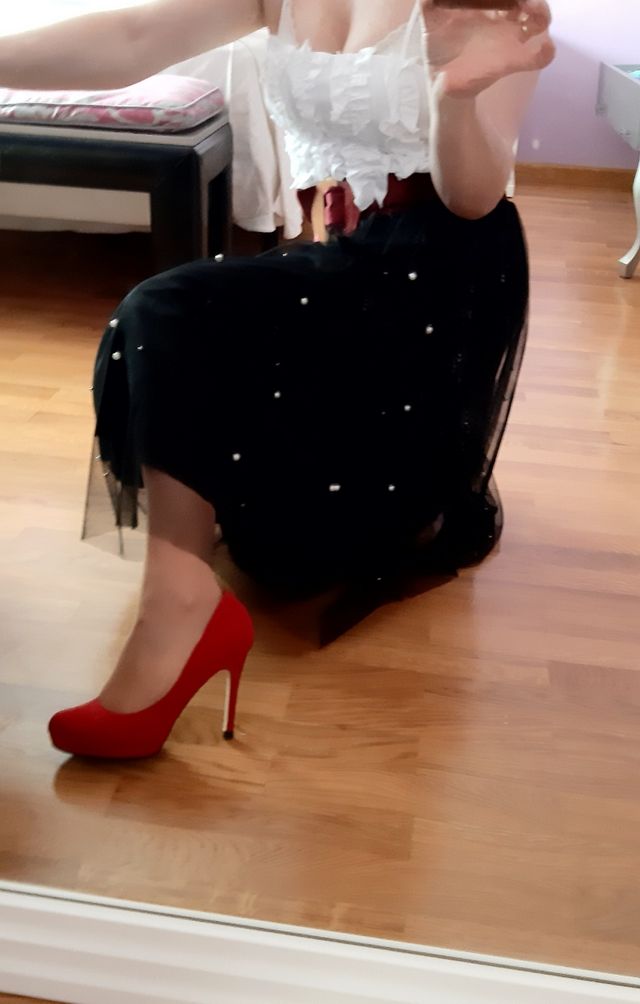 Falda de tul con perlas Nueva