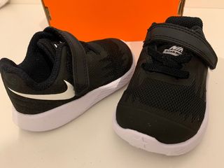 Bambas niño Nike (Talla 4C \\/ 19,5 EU) de segunda mano por 19,5 EUR en  Barcelona en WALLAPOP