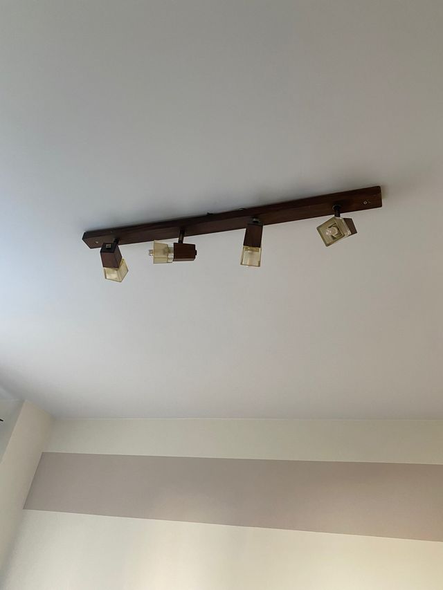 Lámpara focos led madera