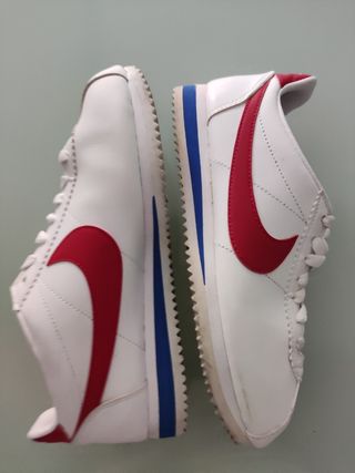 Nike Cortez Basic Sl (Psv) Sneaker For Kids (WHITE/VARSITY RED-VARSITY  ROYAL-BLACK-MT - 32) price in Saudi Arabia | Souq Saudi Arabia | kanbkam