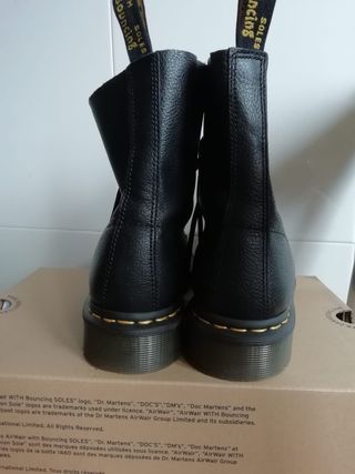 Dr Martens modelo 1406 Pascal de segunda mano por 165 EUR en A Estrada en  WALLAPOP