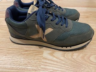 Zapatillas Munich Dash Premium num. 42 de segunda mano por 30 EUR en  Barcelona en WALLAPOP