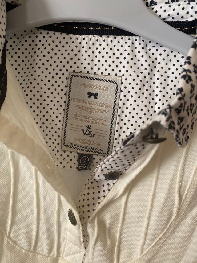 Camiseta niña sin mangas talla 7 añis con etiqueta