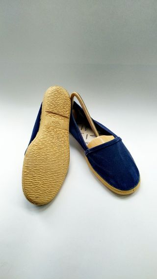 Zapatillas Victoria Camping de segunda mano por 25 EUR en Bilbao en WALLAPOP