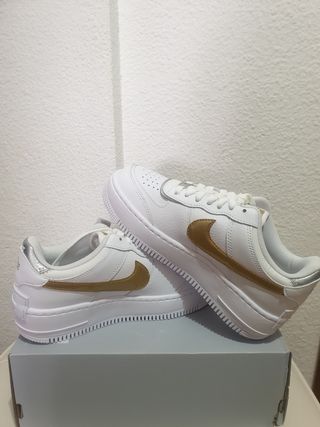 Nike air force 1 Shadow talla 37,5 de segunda mano por 140 EUR en El Altet  en WALLAPOP