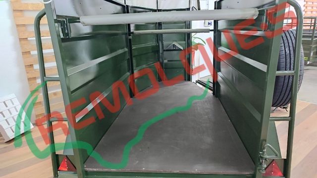 Van Caballos